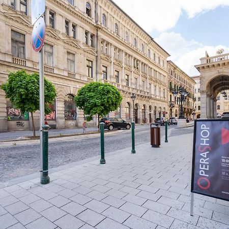 Opera Luxury Apartment With Free Parking Budapest Esterno foto