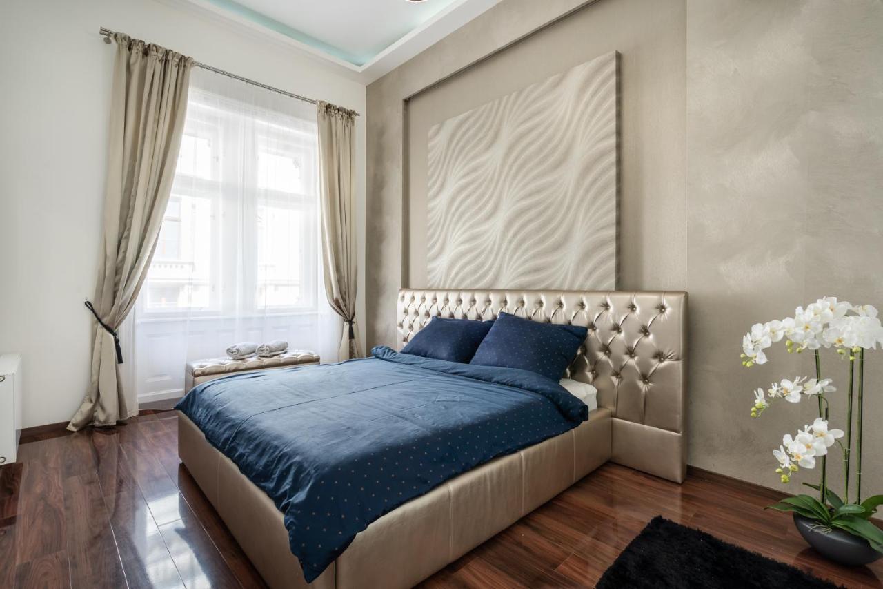 Opera Luxury Apartment With Free Parking Budapest Esterno foto