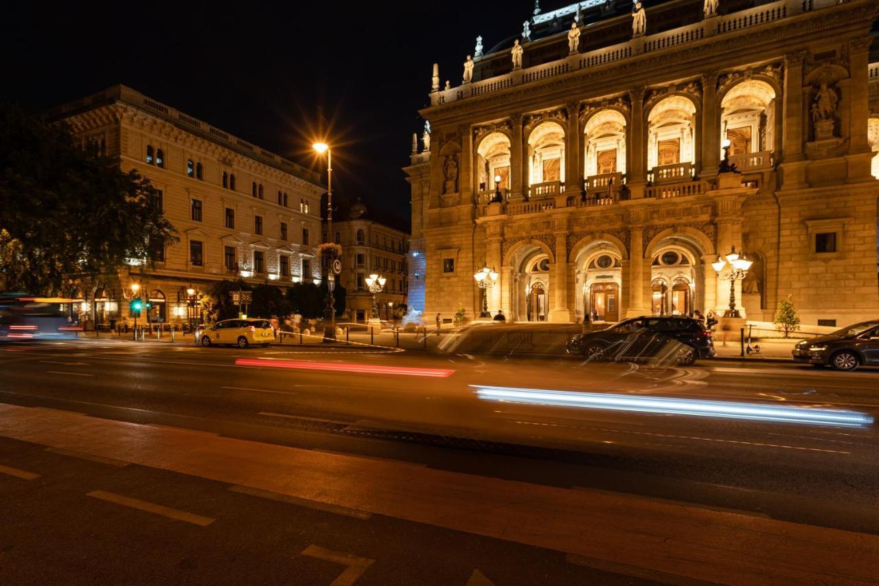 Opera Luxury Apartment With Free Parking Budapest Esterno foto